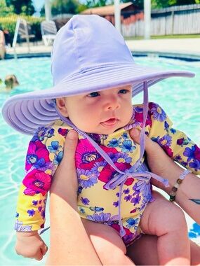 Ruffle Butts swim Hat spf 50